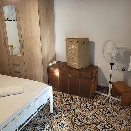 Kaliva بيت للعطل أستريس